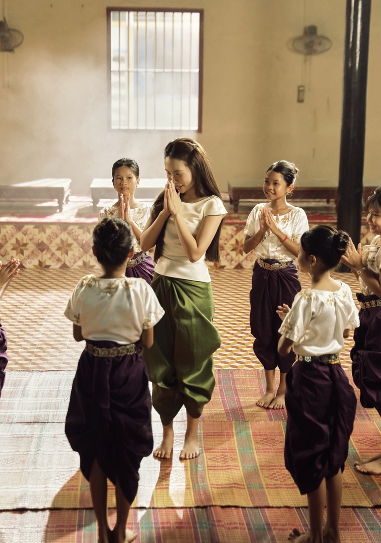 Nhiều người trẻ tìm hiểu về văn hóa Khmer Nam Bộ sau MV của Phương Mỹ Chi ảnh 1