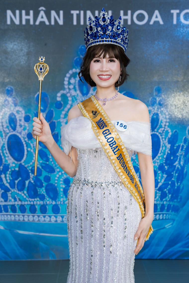 Trương Thị Thu Huyền đăng quang Miss Global Business Elite 2026 tại Trung Quốc ảnh 1