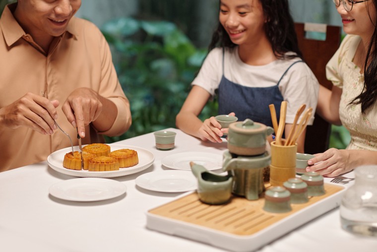 Rằm tháng tám đâu chỉ có bánh trung thu: Booking.com gợi ý những hương vị đặc sắc và phong tục đón Tết Trung thu khắp châu Á ảnh 4