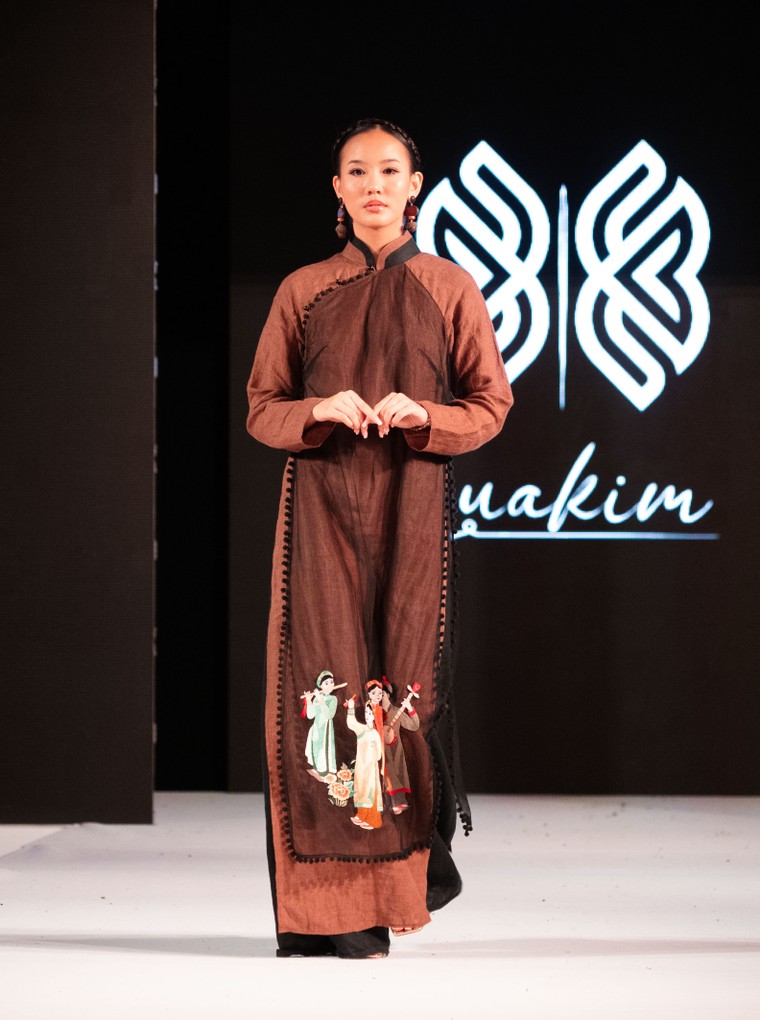Di sản Việt Nam bước lên sân khấu thời trang quốc tế tại Áo Dài Fashion Week London 2026 ảnh 4