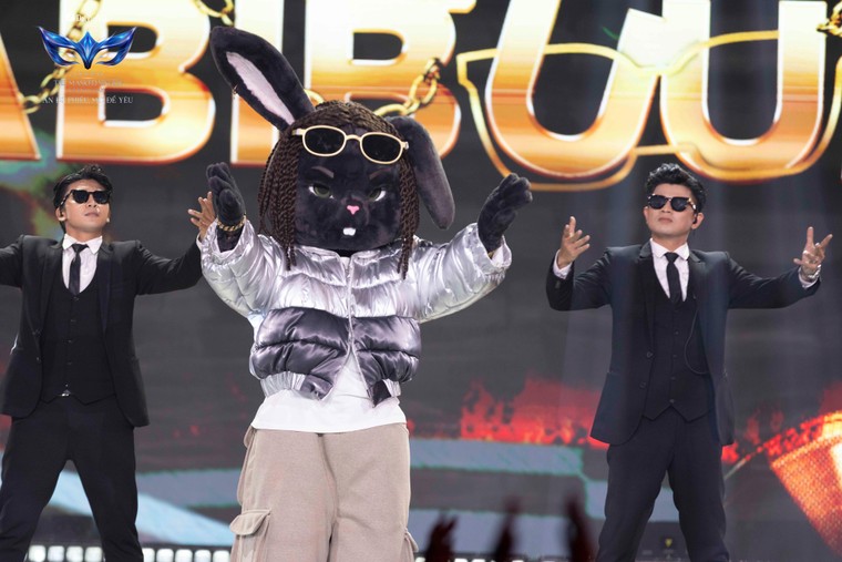 The Masked Singer 2026 Tập 2: Bích Phương nhận ra MIMIBU chỉ sau hai nốt nhạc ảnh 2