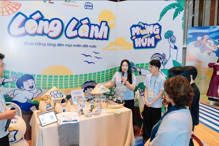 Sinh viên FPTU kể lại câu chuyện văn hóa Việt bằng ngôn ngữ thiết kế đương đại ảnh 3