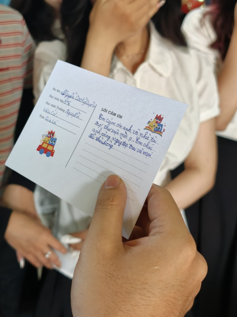 Mason Nguyễn và hành trình trao 6 thư viện ước mơ ảnh 15