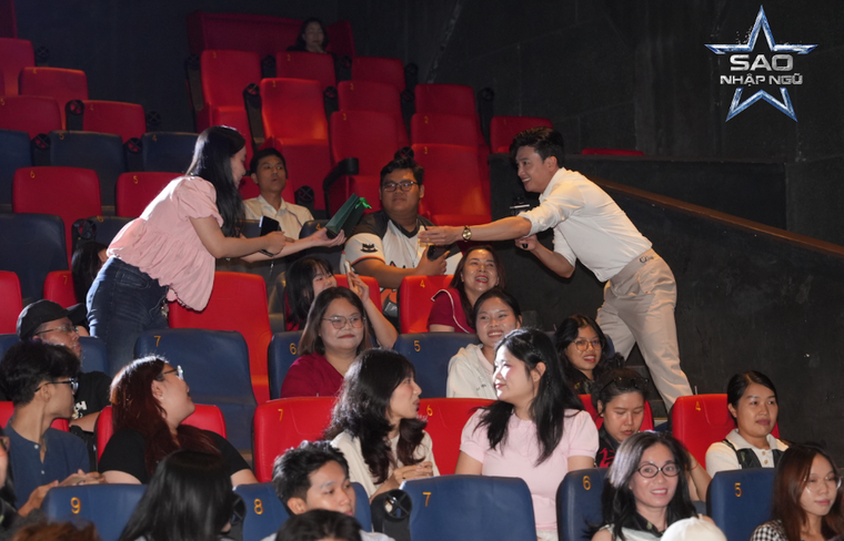 Fanmeeting Sao Nhập Ngũ 2026: Minh Trang, Quốc Trường bật mí hành trình tiến ra Trường Sa ảnh 7