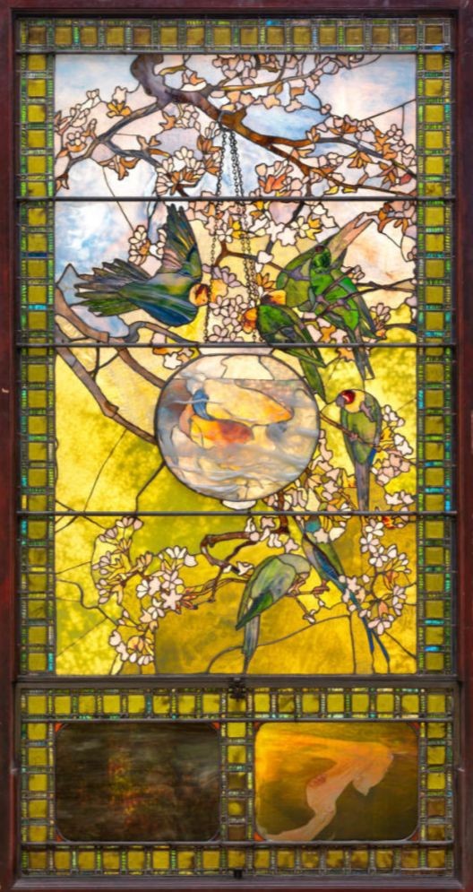 Parakeets Window của Louis Comfort Tiffany: Hành trình trở lại của một kiệt tác kính màu ảnh 1