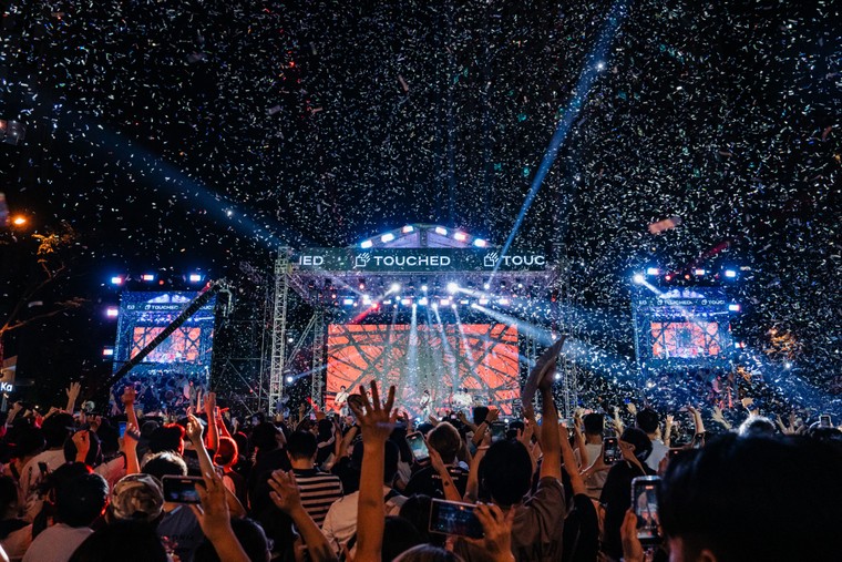Ban nhạc Hàn Quốc khuấy động đêm nhạc K-Live Festival tại Hà Nội ảnh 6