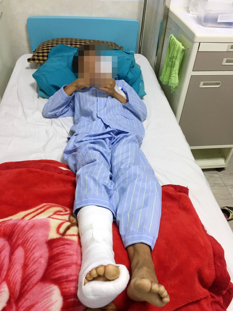 Nhập viện vì dẫm phải gai sau... 2 năm ảnh 1