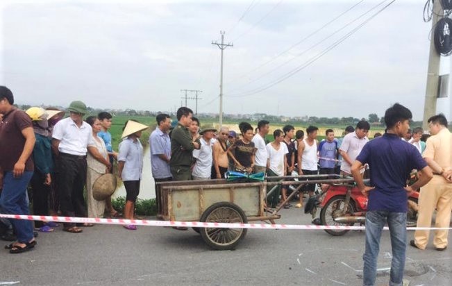Tông vào đuôi xe kéo tự chế, nam thanh niên tử vong trên đường đi làm ảnh 1