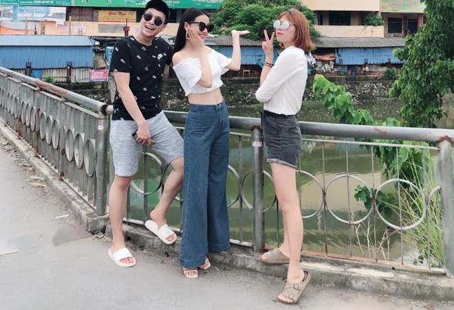 Nhã Phương diện áo ngắn để eo thon đáp tin mang bầu với Trường Giang ảnh 2