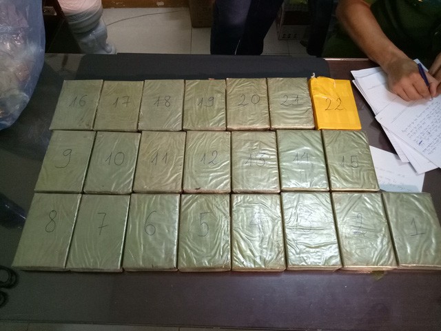 Bắt nữ quái trong vụ vận chuyển ma túi ‘khủng’ với 22 bánh heroin ảnh 1