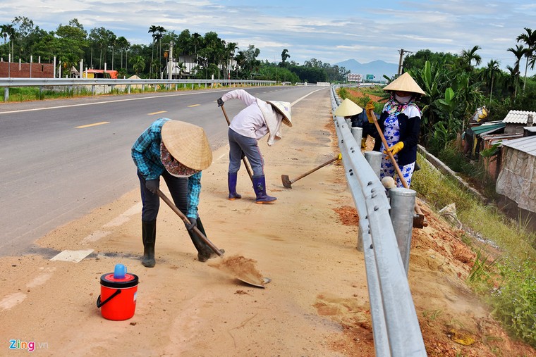 Toàn cảnh cao tốc Đà Nẵng - Quảng Ngãi trước ngày thông xe ảnh 4