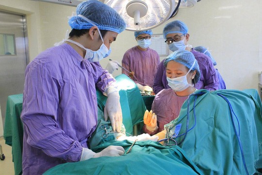 Người phụ nữ chịu khổ suốt 23 năm vì sinh ra không có âm đạo ảnh 1