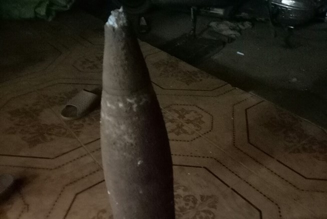 Chém người bị thương rồi ném đầu đạn pháo vào nhà nạn nhân ảnh 2