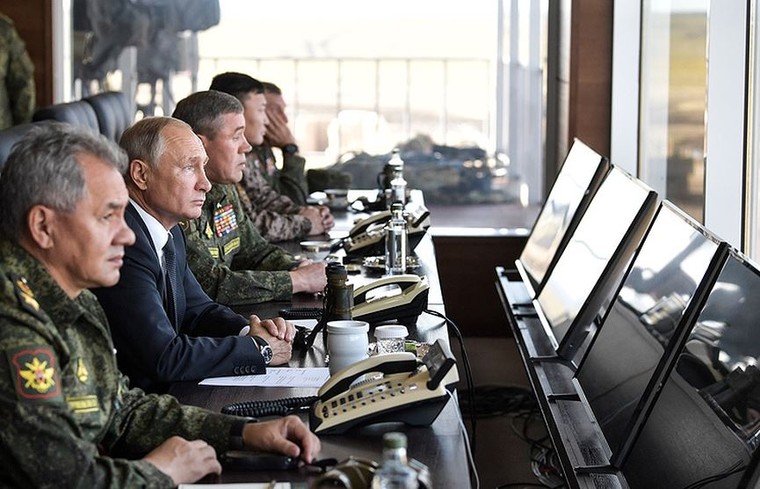 Ông Putin thị sát cuộc tập trận lớn nhất lịch sử hiện đại Nga ảnh 3