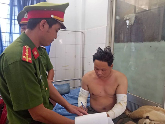 Tạm giữ nghi can đốt tiệm bán hoa khiến 2 cô gái tử vong ảnh 1