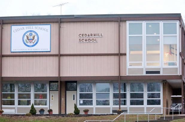 Trường học phải xin lỗi sau khi giáo viên nói ‘ông già Noel không có thật’ ảnh 1