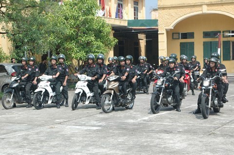 Hà Nội: Tăng cường lực lượng CSCĐ chống đua xe, gây rối trong trận chung kết ảnh 1