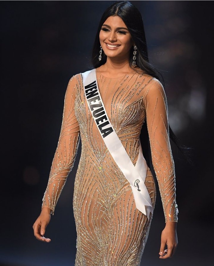 H'Hen Niê gây ấn tượng với màn hất váy cực đẹp mắt trong đêm bán kết 'Hoa hậu Hoàn vũ 2018' ảnh 5