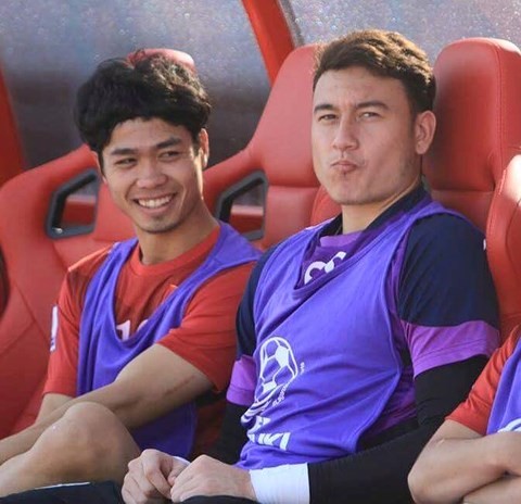 Thủ môn Đặng Văn Lâm: Từ 'người thừa' đến 'người hùng' ảnh 1