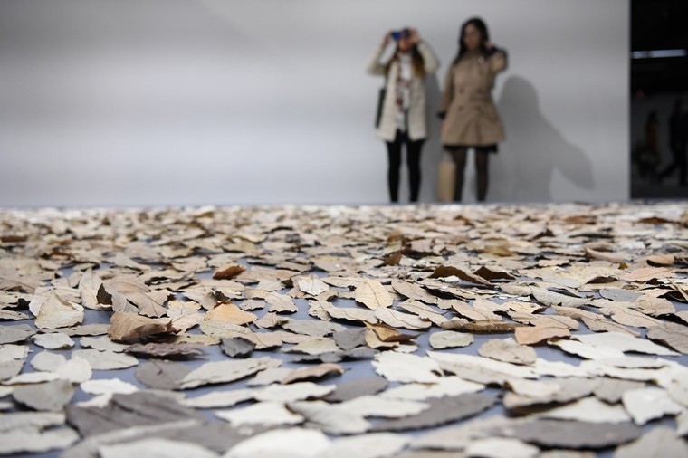 Thơ ca và hoài niệm với ‘Xe Đạp Ơi’ và ‘Vòng Tròn/Thời Gian’ ảnh 8