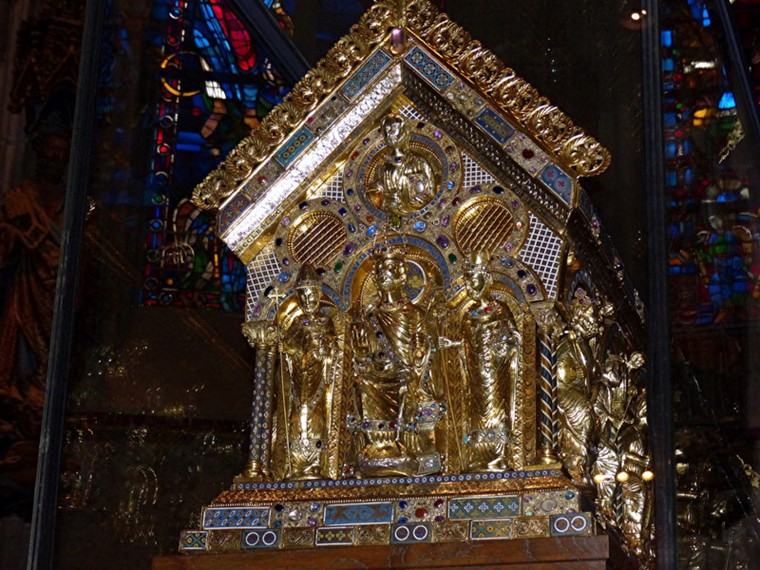 Nhà thờ chính tòa Aachen được xây dựng từ năm nào?