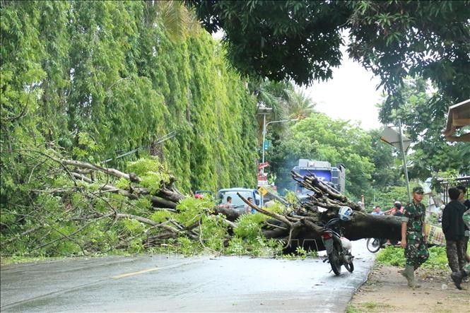 Khung cảnh hoang tàn tại bãi biển Anyer sau thảm họa sóng thần ảnh 3