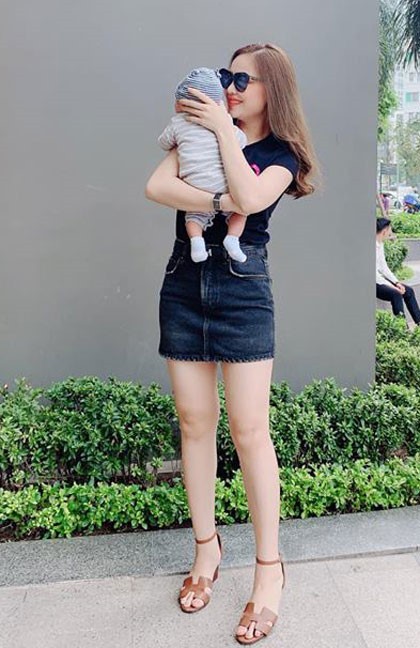 Giang Hồng Ngọc bị stress sau khi sinh con trai đầu lòng ở Mỹ ảnh 1