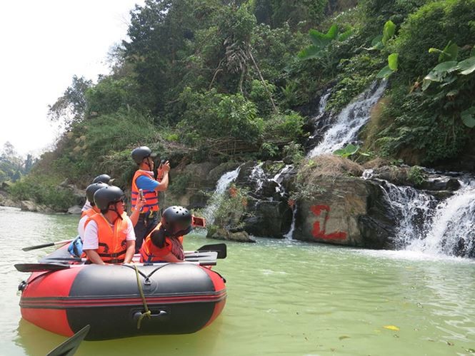 Một ngày leo núi, vượt thác Dray Nur ảnh 4