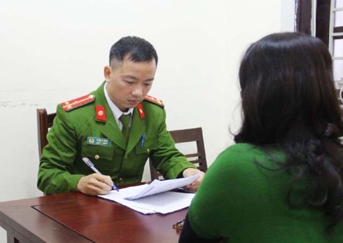 Hàng loạt 'quý bà' trình báo bị người yêu ngoại quốc lừa tiền tỉ ảnh 1