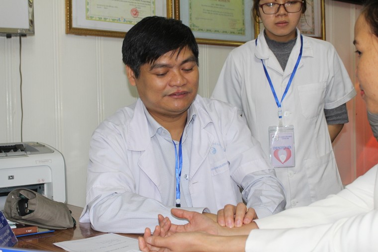 Cựu học sinh Hà Nội tổ chức chương trình 'Tình nguyện vì sức khỏe cộng đồng' lần 2 ảnh 5