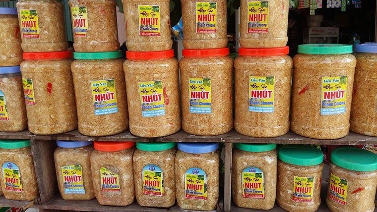 Nhút thường được người dân Nghệ An ủ trong vòng bao nhiêu ngày?