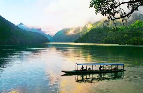 Độ sâu trung bình của hồ?