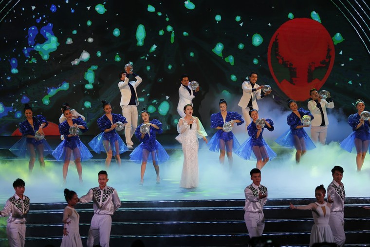 Bế mạc Năm du lịch quốc gia 2018, mãn nhãn quan khách ASEAN ảnh 11