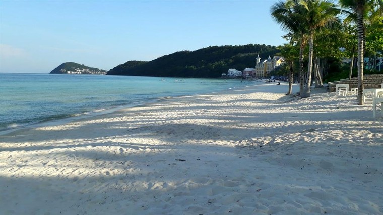 Vùng biển và thềm lục địa do tỉnh Cà Mau quản lý có diện tích bao nhiêu?