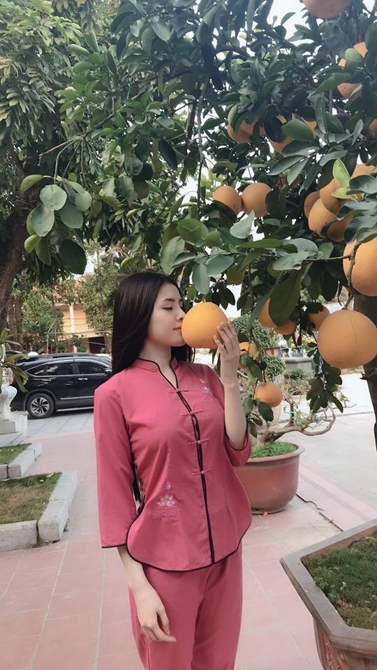 Thư Dung đáp trả gay gắt khi bị anti-fan nói 'đi chùa cầu câu khách sộp' ảnh 2