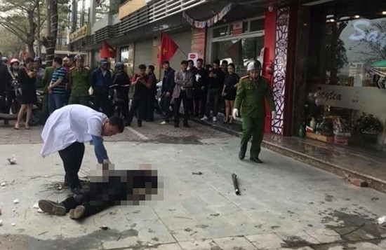 Hai đối tượng đánh chết nam thanh niên giữa đường ra đầu thú ảnh 1