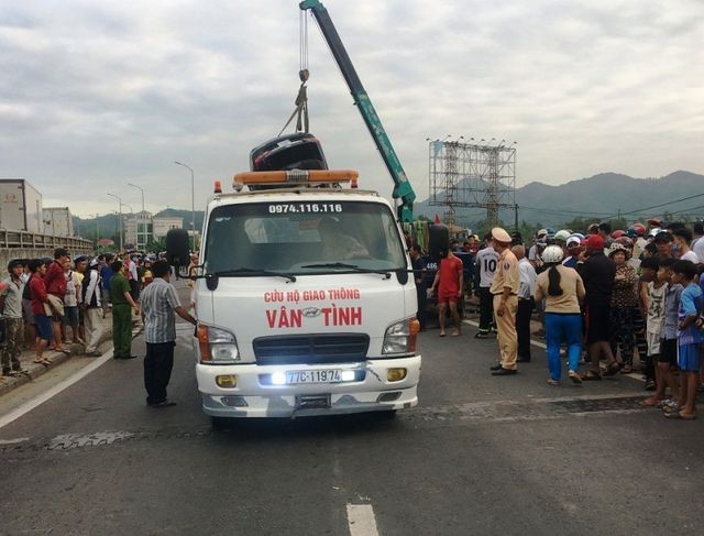 Ô tô lao xuống sông, tài xế tử vong khi về quê đón Tết ảnh 2