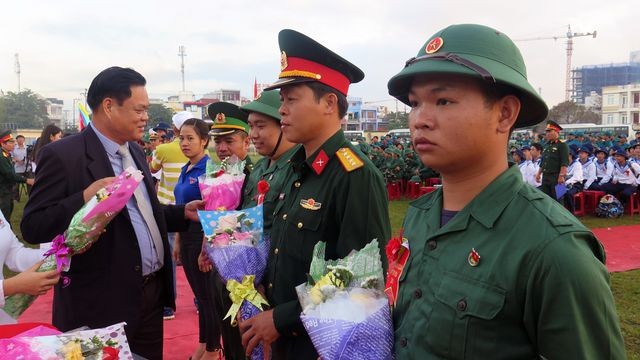 Thanh niên cả nước rộn ràng Ngày hội tòng quân ảnh 5