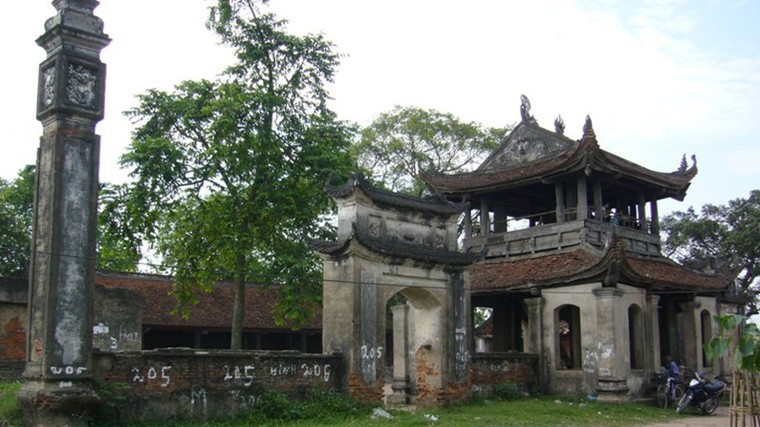 Công trình chùa đậu từng bị thực dân Pháp phá hoại vào năm nào?