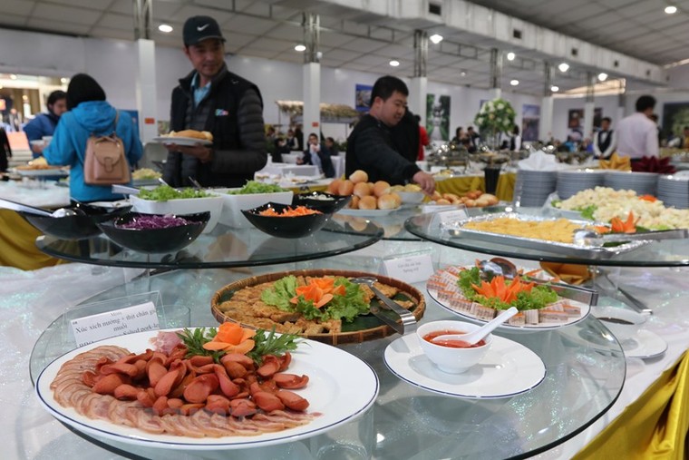 Thực đơn hấp dẫn phục vụ phóng viên tại Hội nghị thượng đỉnh Mỹ -Triều ảnh 1