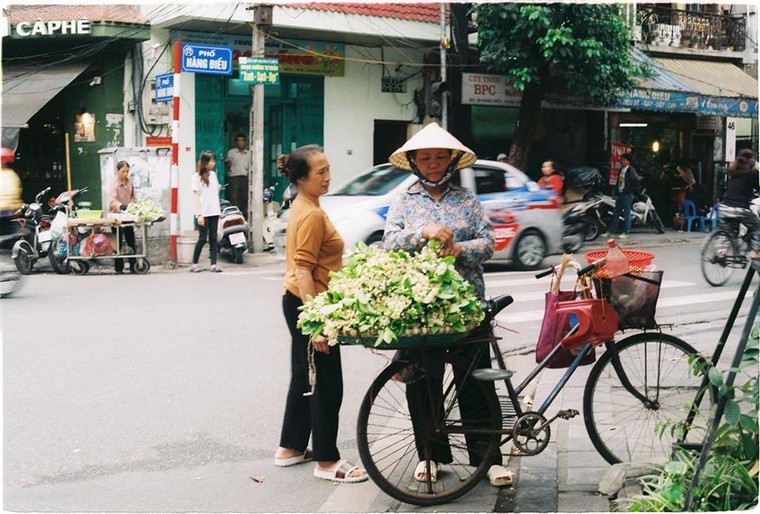Lưu giữ khoảnh khắc Hà Nội bằng chiếc máy phim ảnh 10