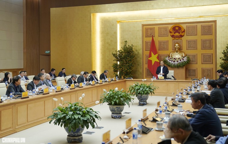 Thủ tướng nghe 'hiến kế' về chiến lược 10 năm ảnh 1