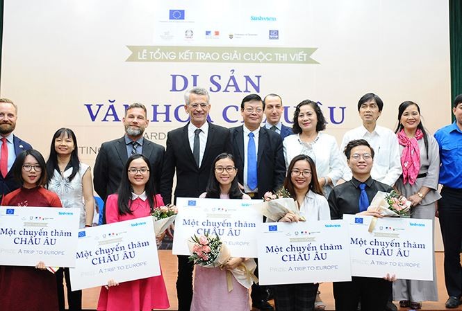 5 bạn trẻ Việt giành cơ hội khám phá Châu Âu ảnh 1