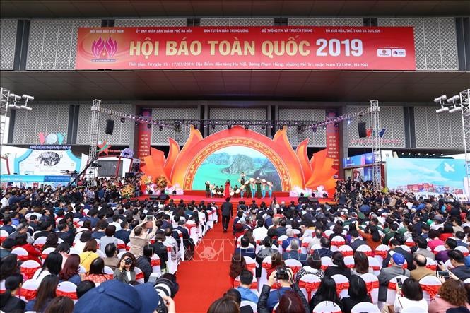Thủ tướng Nguyễn Xuân Phúc dự khai mạc Hội báo toàn quốc năm 2019 ảnh 5