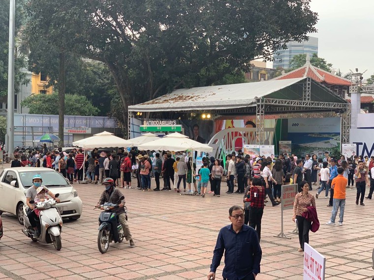 Vé máy bay 199.000 VND của Bamboo Airways hút khách tại hội chợ VITM 2019 ảnh 1