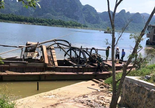 Phát hiện vật thể nghi là sọ người mắc kẹt vào ống hút cát ảnh 1