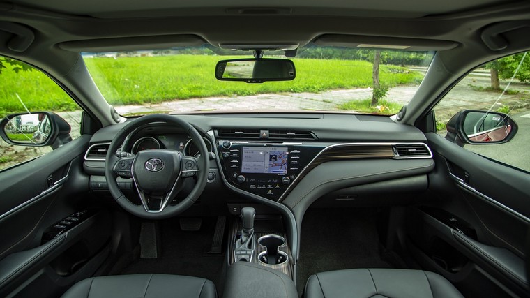 Toyota Việt Nam chính thức giới thiệu mẫu xe Camry thế hệ thứ 8 ảnh 3