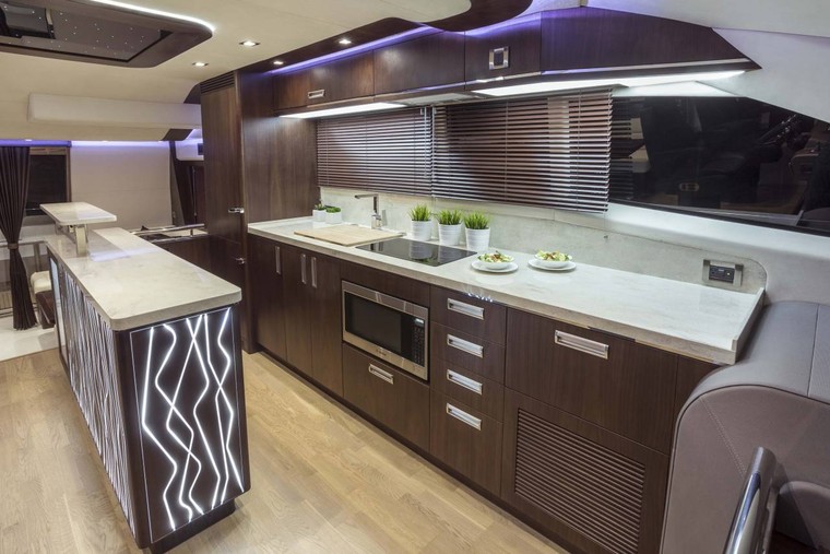 Khám phá 'tuyệt đỉnh' non nước Hạ Long bằng du thuyền triệu đô FLC Albatross ảnh 4