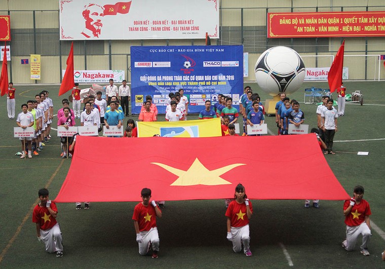 40 đội bóng háo hức chờ đợi tiếng còi khai cuộc Press Cup 2019 ảnh 1