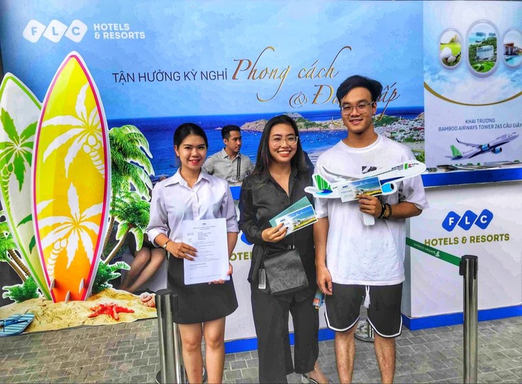 Combo nghỉ dưỡng 800.000 VND gây ‘sốt’ ngay ngày đầu ‘Tuần lễ vàng – Ngập tràn ưu đãi’ tại Bamboo Airways Tower ảnh 1